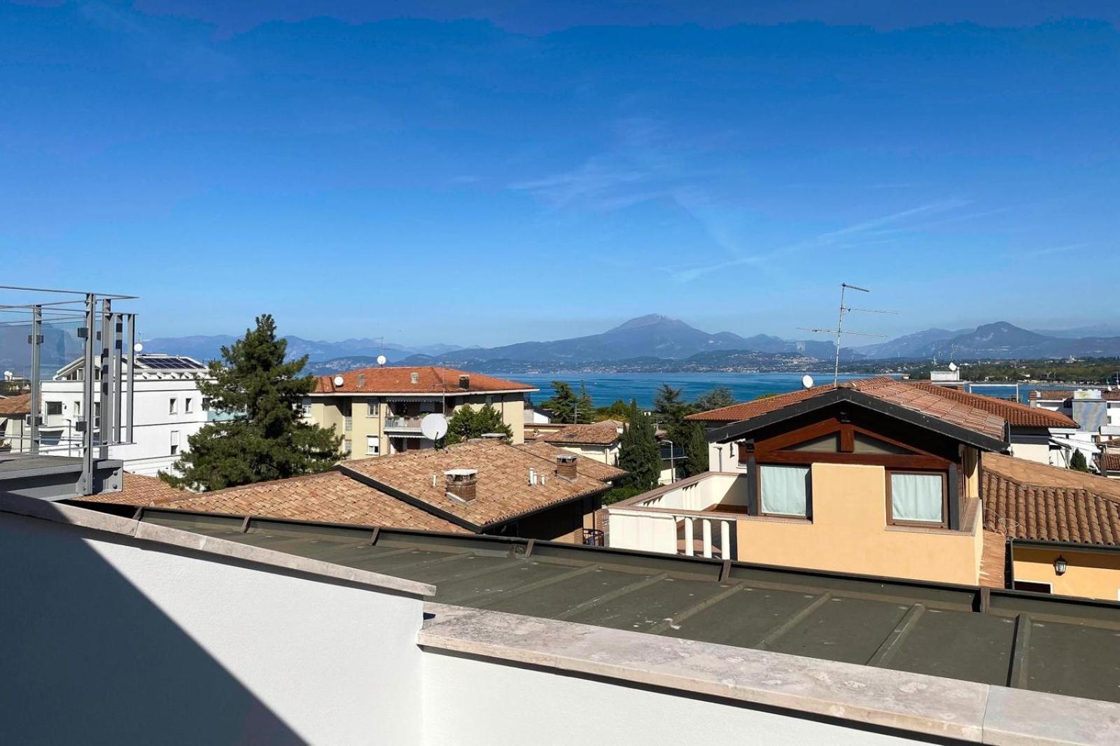 Lakeview Verdi Apartment Peschiera del Garda Eksteriør bilde